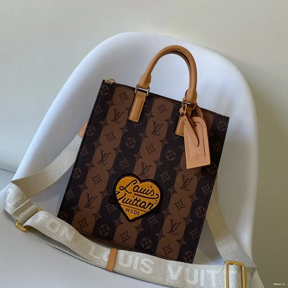 PLAT VUITTON CROSS LOUIS SAC 0604